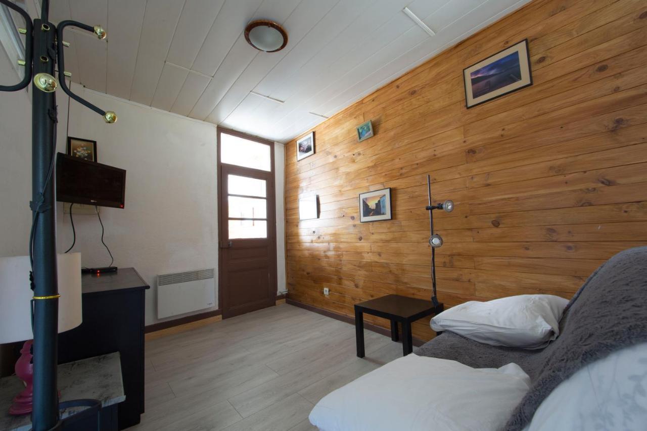 T1 Situe A 100 M Des Thermes Apartment Aix-les-Bains Bagian luar foto